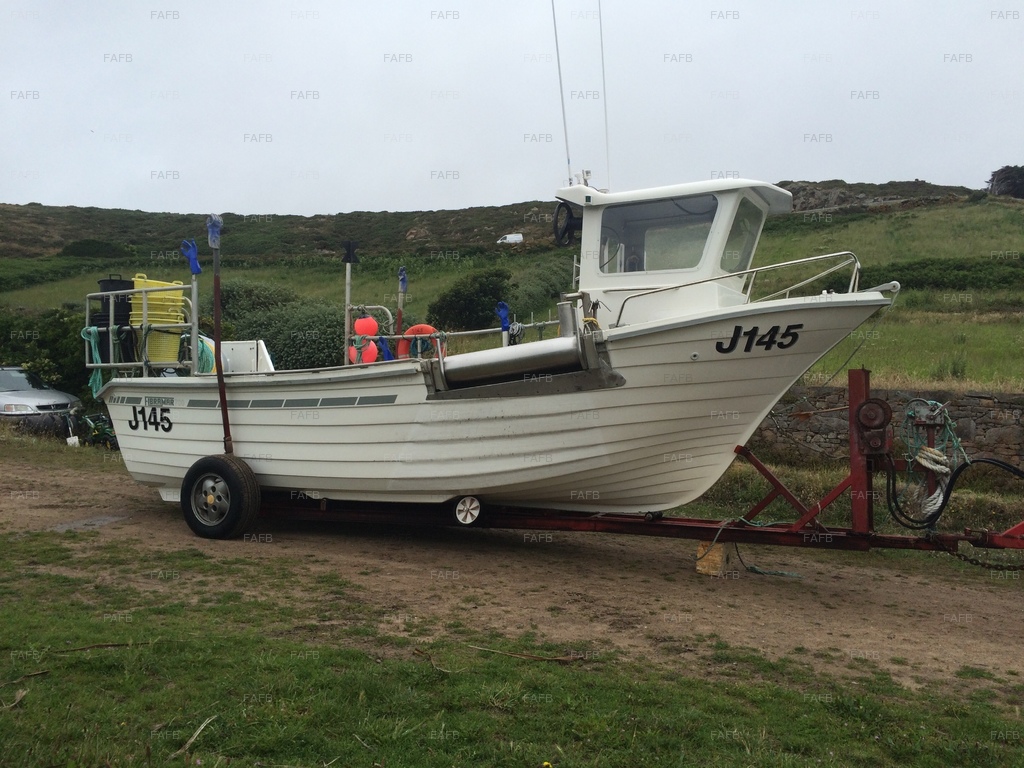 Fibramar pescador 700