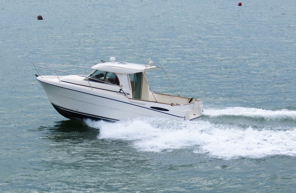 Beneteau Antares 710